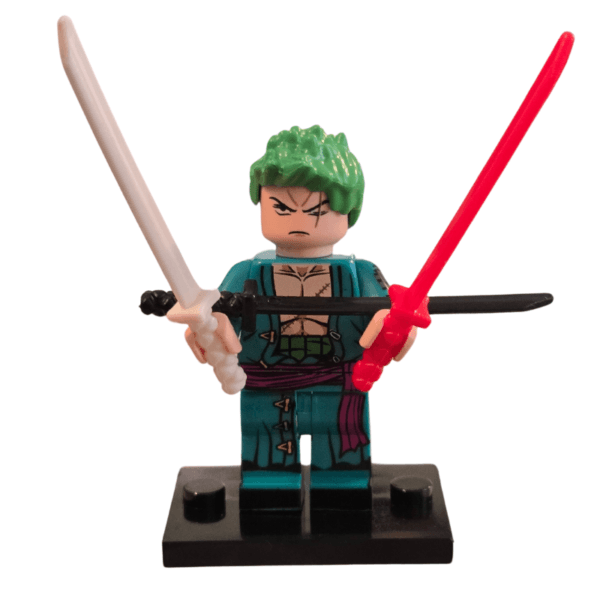 Zoro con espadas