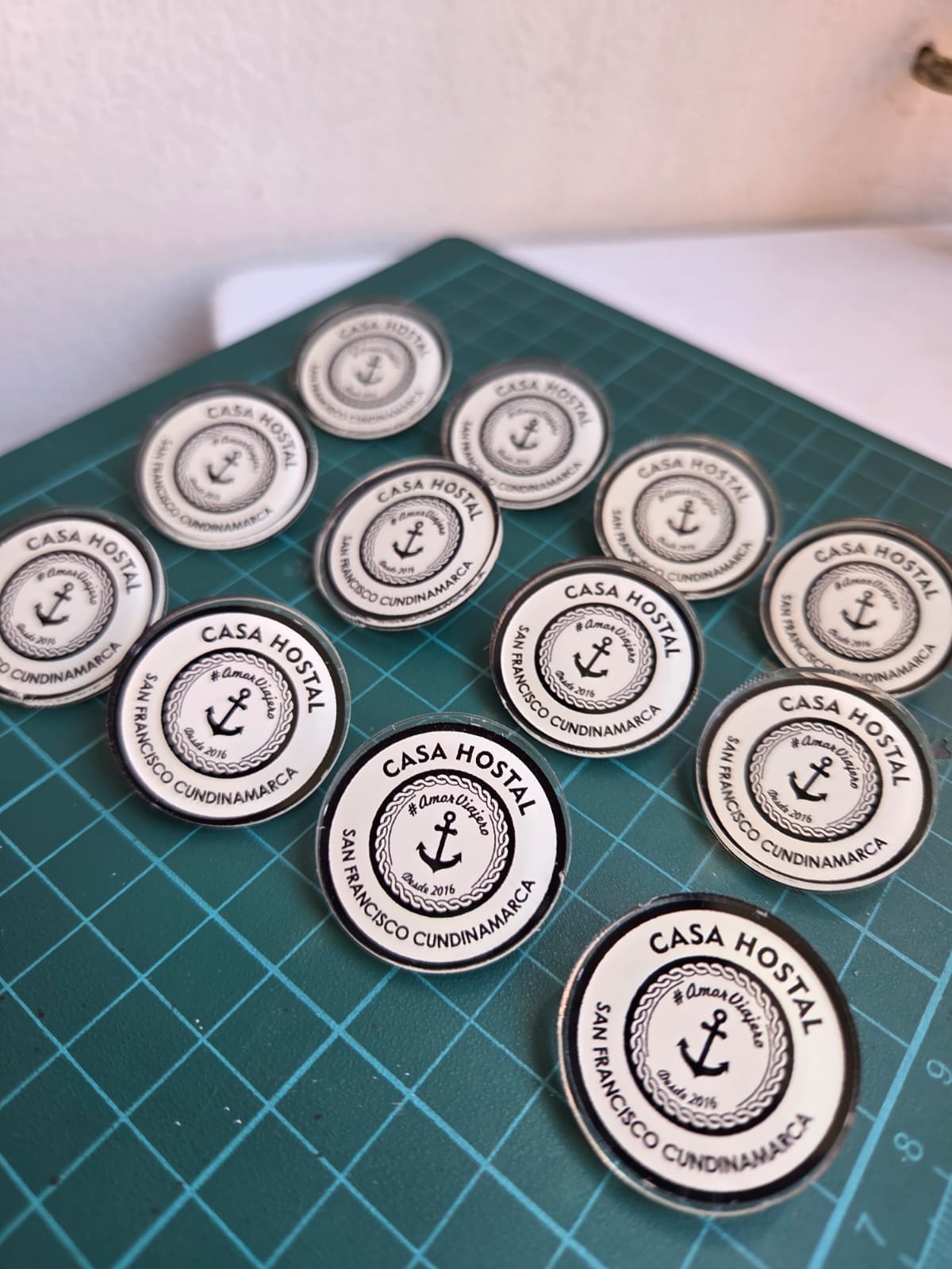 Pines corporativos personalizados para empresas